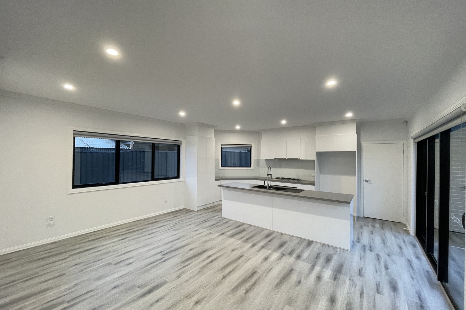 2/59 Barry Street, Reservoir, VIC 3073, Reservoir - Thumbnail 5