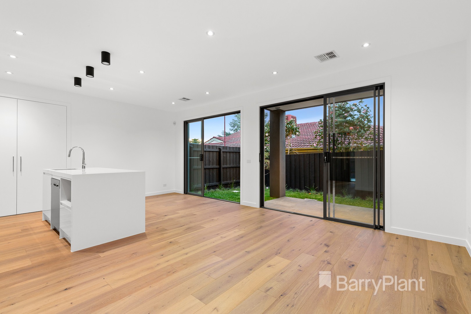 2/59 Turana Street, Doncaster, VIC 3108, Doncaster - Thumbnail 3