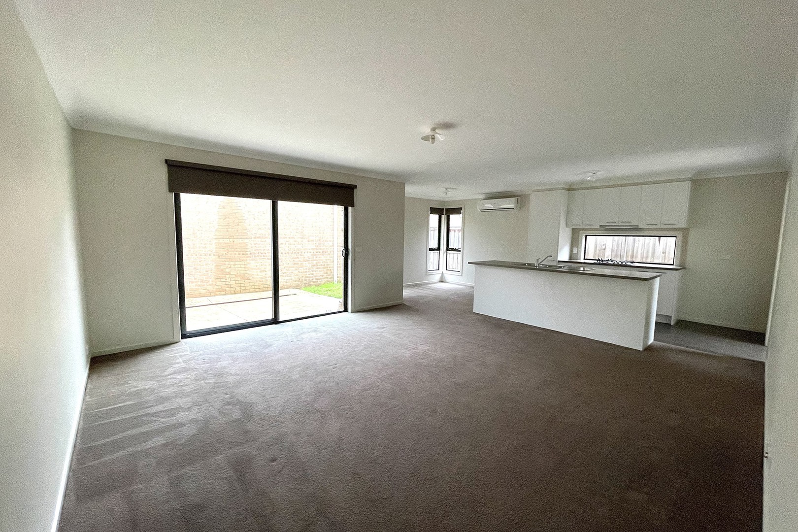 2/6-12 Highwood Drive, Hillside, VIC 3037, Hillside - Thumbnail 3