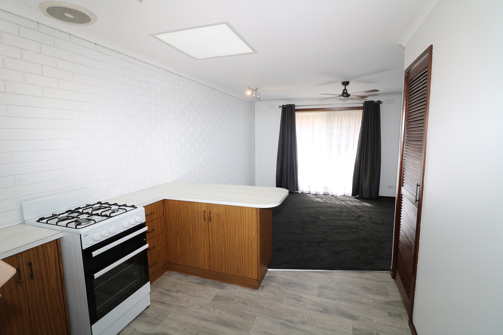 2/6-8 Matilda Court, Belmont, VIC 3216 - Thumbnail 2 - 08/02/2023