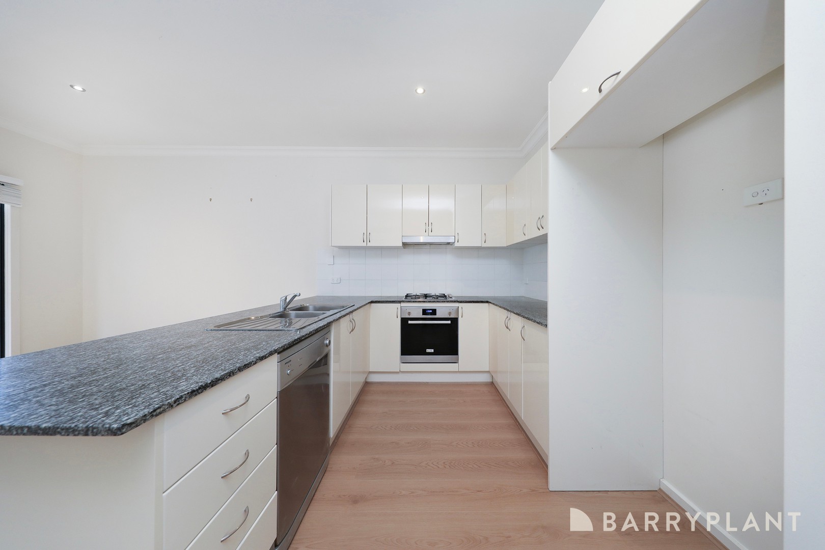 2/6 Baird Street, Maidstone, VIC 3012, Maidstone - Thumbnail 5