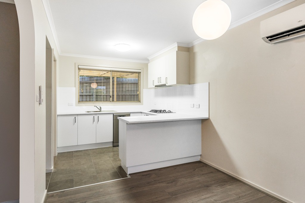 2/6 Basin Rise, Highton, VIC 3216, Highton - Thumbnail 2