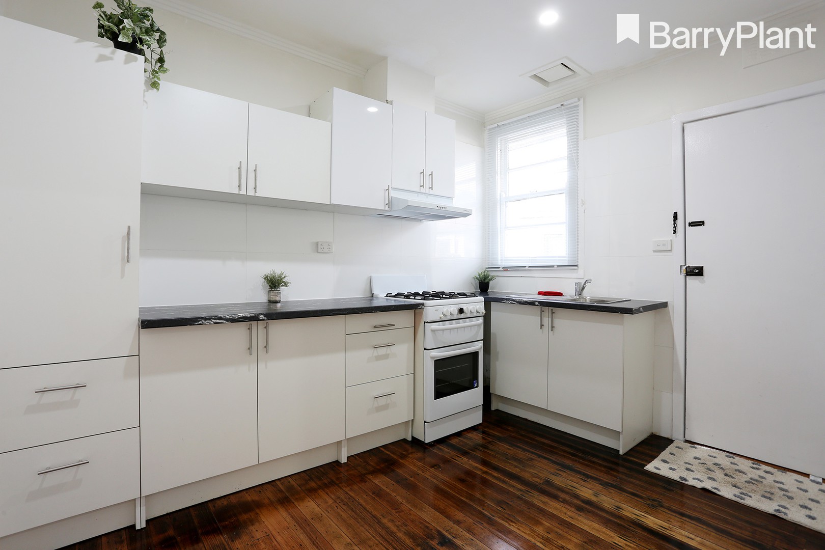 2/6 Birdwood Street, Frankston, VIC 3199, Frankston - Thumbnail 2