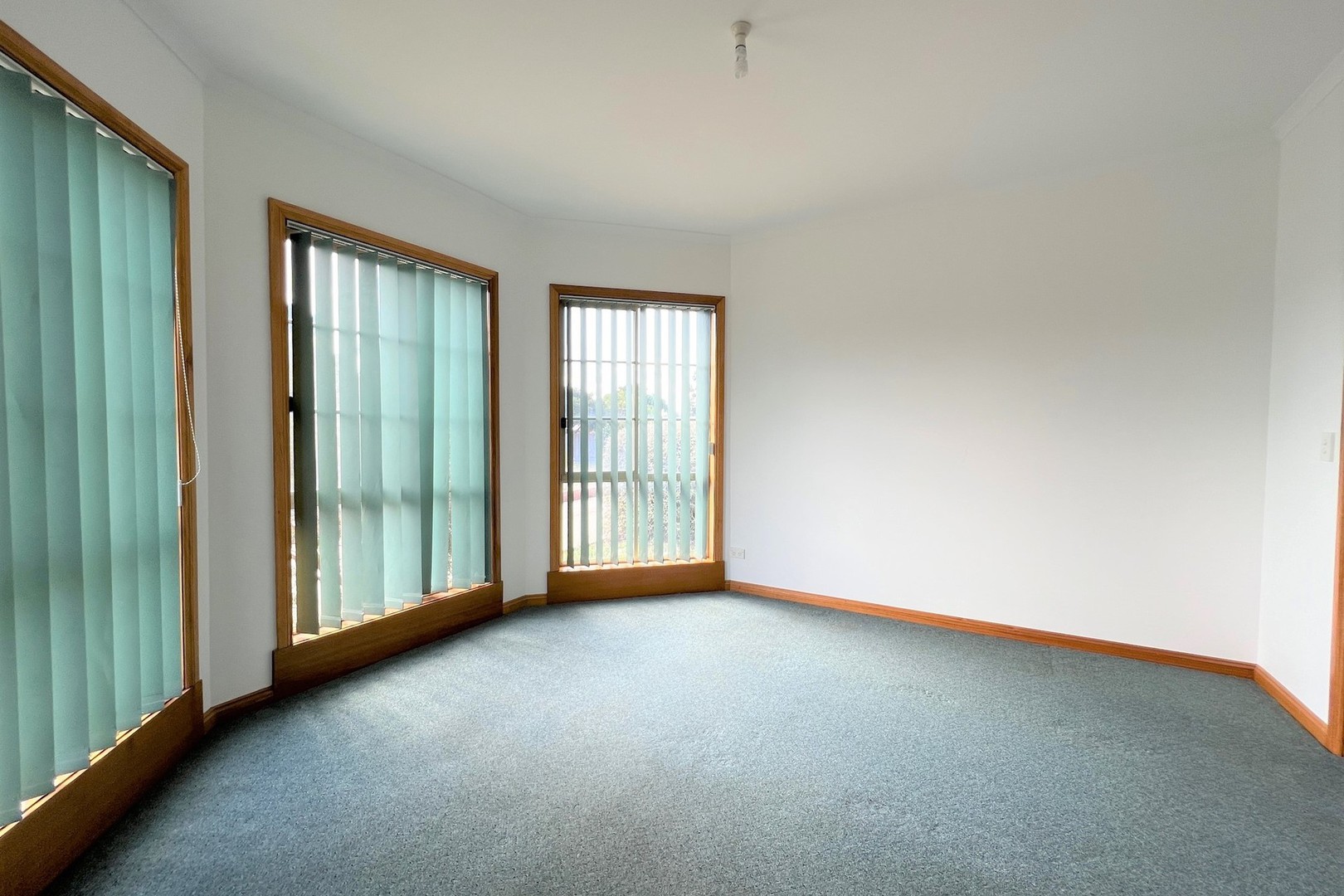 2/6 Breadalbane Court, Sydenham, VIC 3037, Sydenham - Thumbnail 4