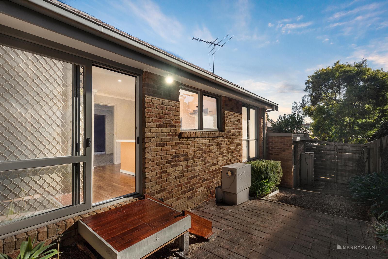 2/6 Dublin Road, Ringwood East, VIC 3135, Ringwood East - Thumbnail 2