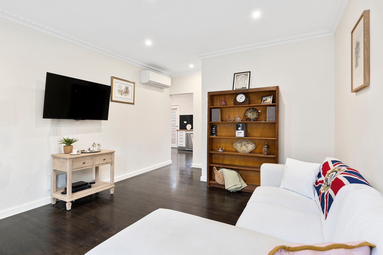 2/6 Etzel Street, Airport West, VIC 3042, Airport West - Thumbnail 4