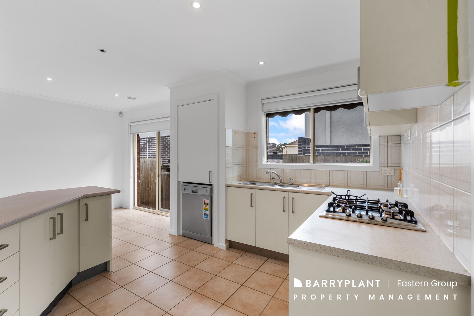 2/6 Frank Street, Doncaster, VIC 3108 - Thumbnail 2 - 27/07/2026