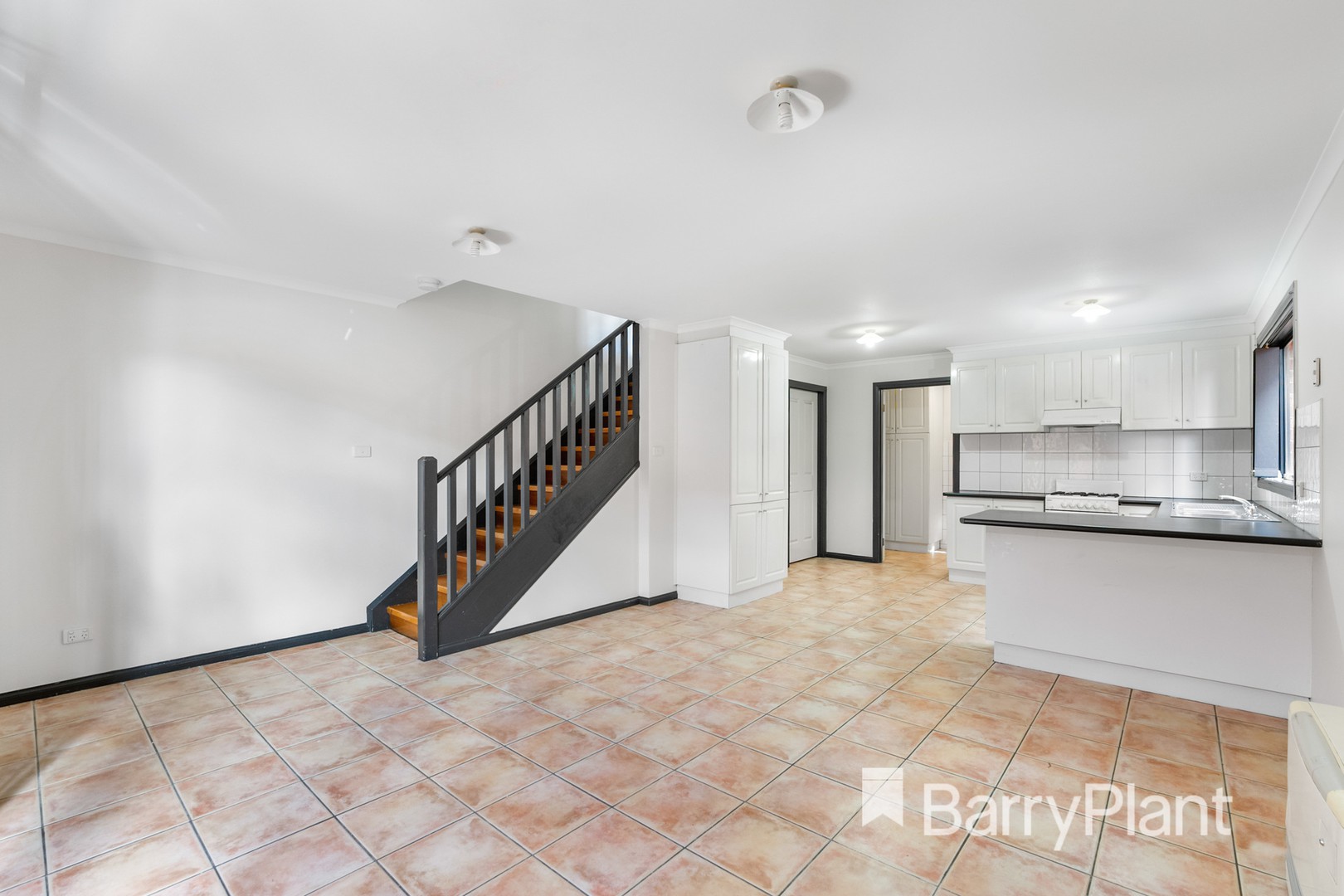 2/6 John StreetSt Albans, VIC 3021, St Albans - Thumbnail 4