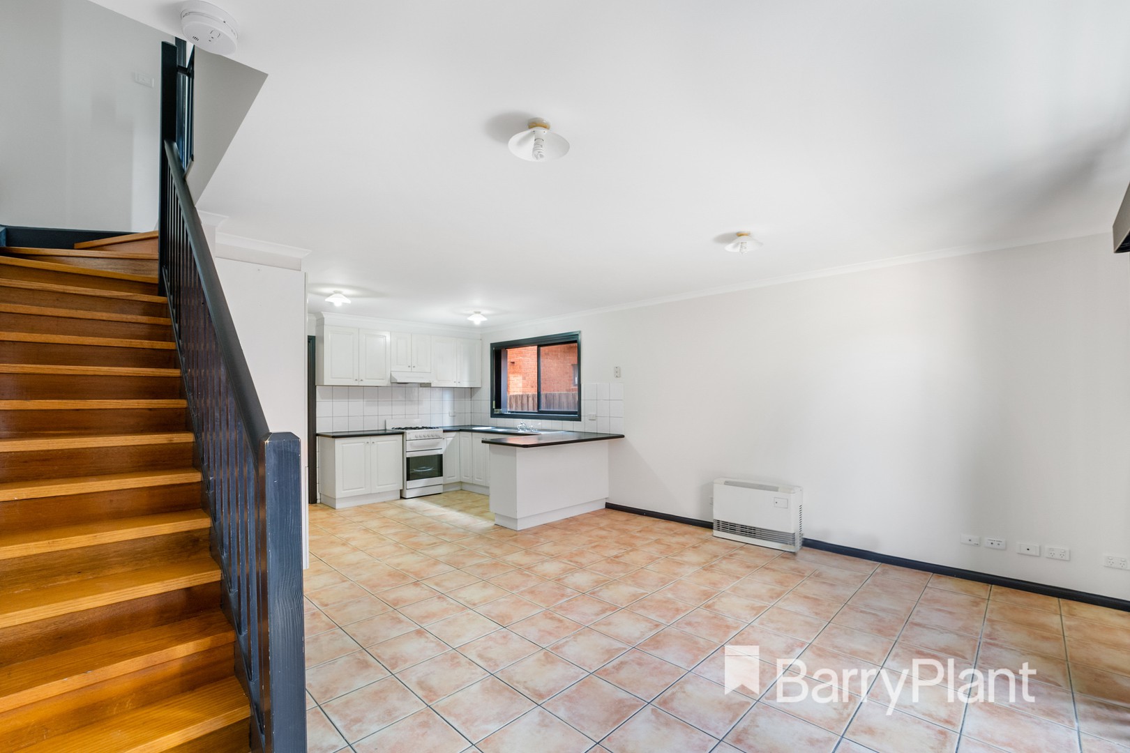 2/6 John StreetSt Albans, VIC 3021, St Albans - Thumbnail 5