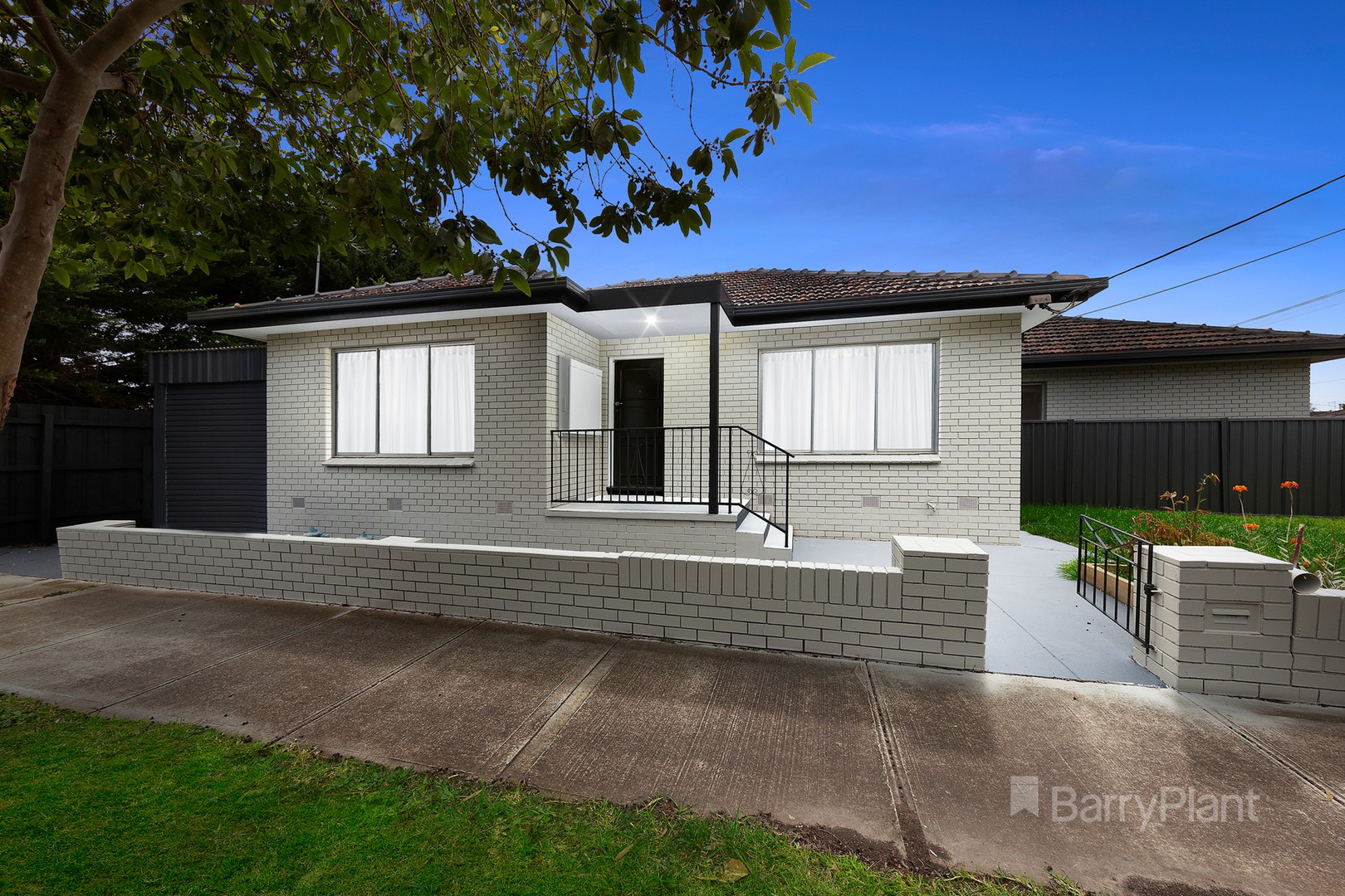 2/6 Larkspur Drive, St Albans, VIC 3021