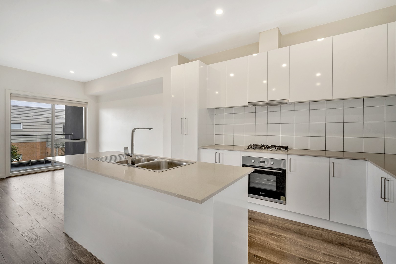 2/6 Little Windrock Lane, Craigieburn, VIC 3064 - Thumbnail 2 - 10/03/2026