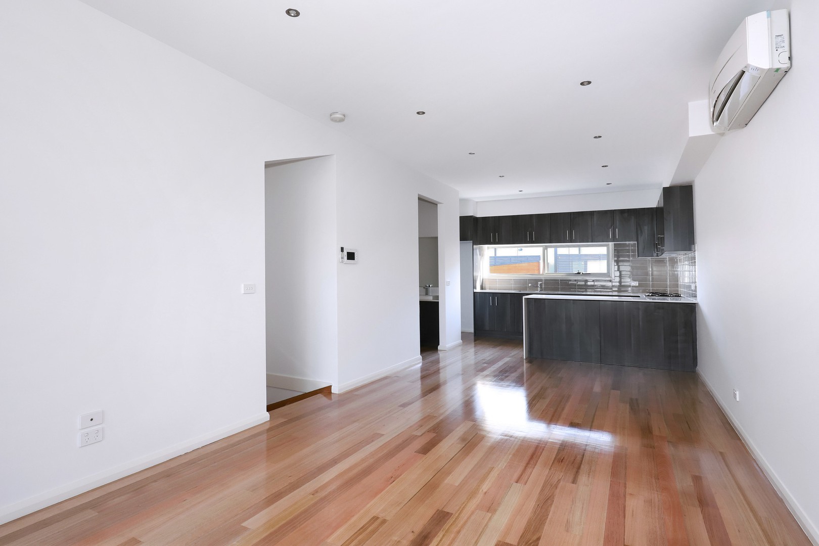 2/6 Lytton Street, Glenroy, VIC 3046, Glenroy - Thumbnail 4