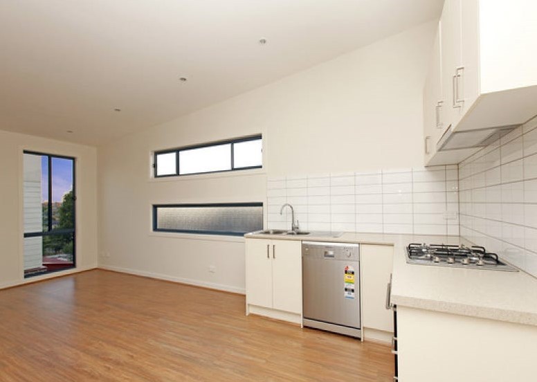 2/6 Miranda Road, Reservoir, VIC 3073, Reservoir - Thumbnail 4