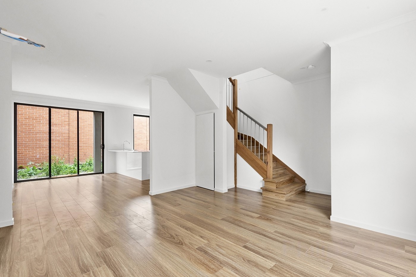 2/6 Pioneer Court, Thomastown, VIC 3074, Thomastown - Thumbnail 3