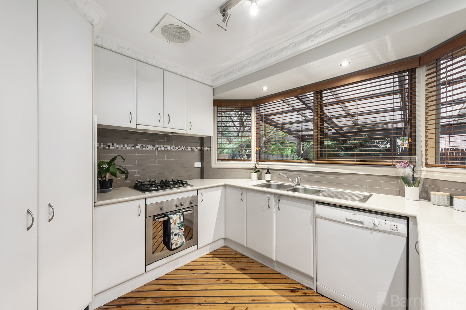 2/6 Purser Avenue, Ringwood East, VIC 3135, Ringwood East - Thumbnail 4