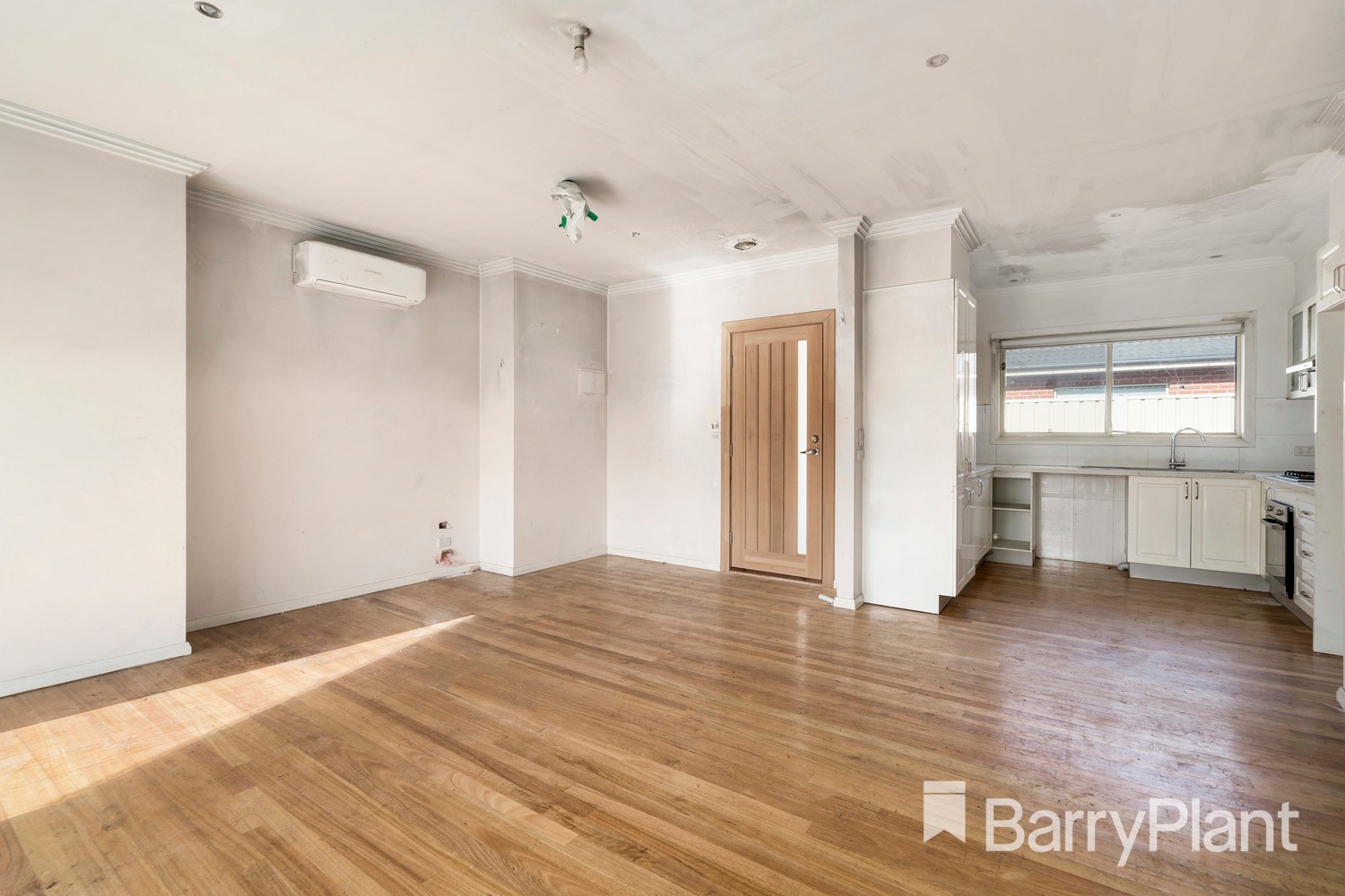 2/6 Ravenhall Street, Braybrook, VIC 3019, Braybrook - Thumbnail 2