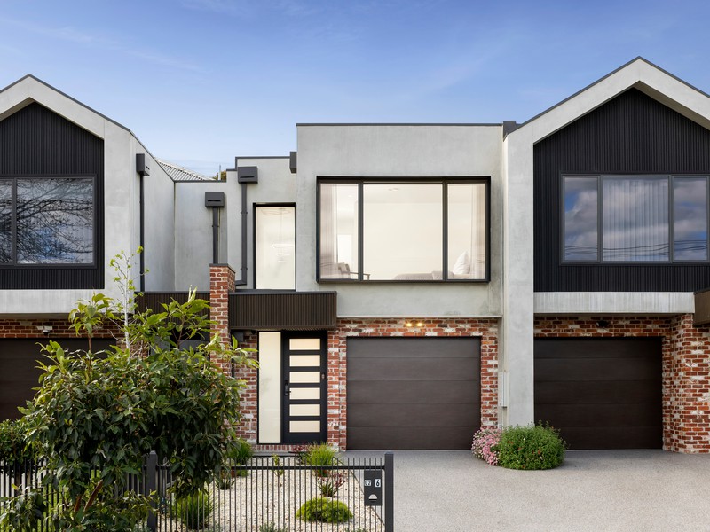 2/6 Ross Street, Niddrie, VIC 3042 - Image - 02/10/2025