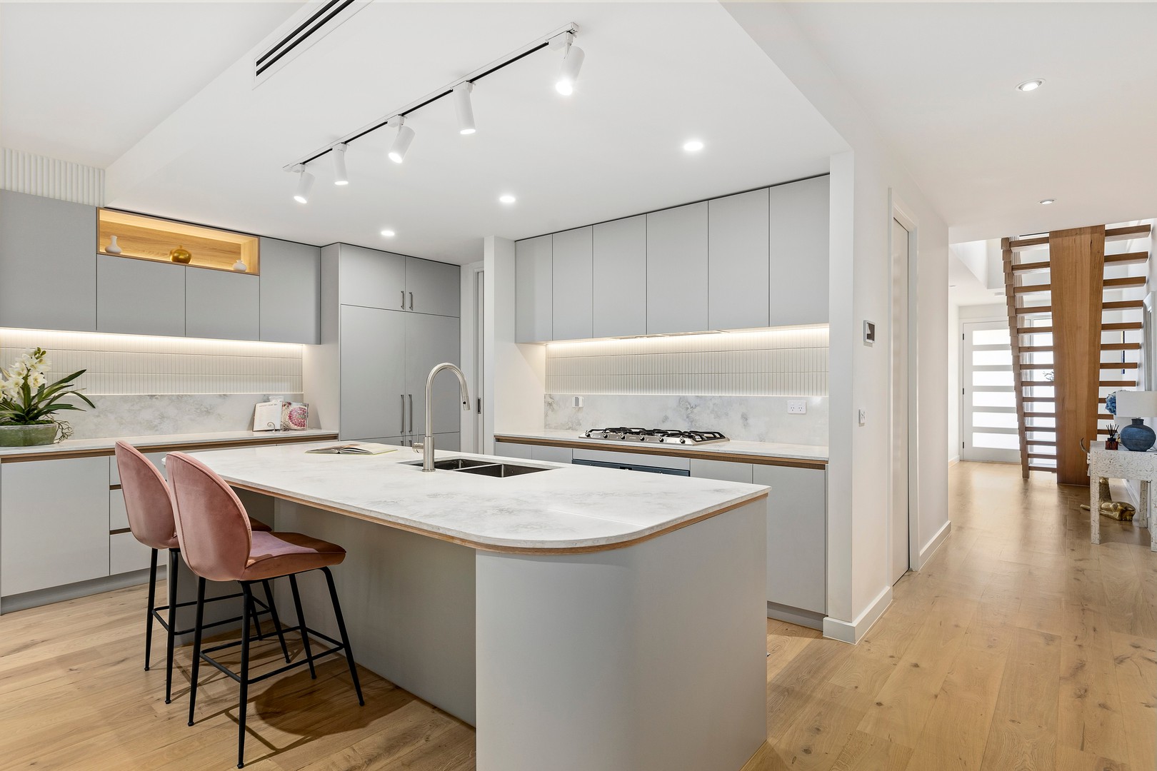 2/6 Ross Street, Niddrie, VIC 3042, Niddrie - Thumbnail 3