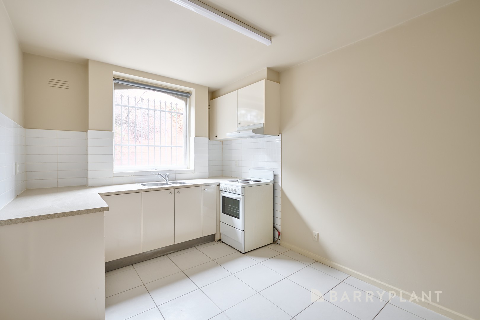 2/6 St James Avenue, Springvale, VIC 3171 - Thumbnail 1 - 11/12/2024