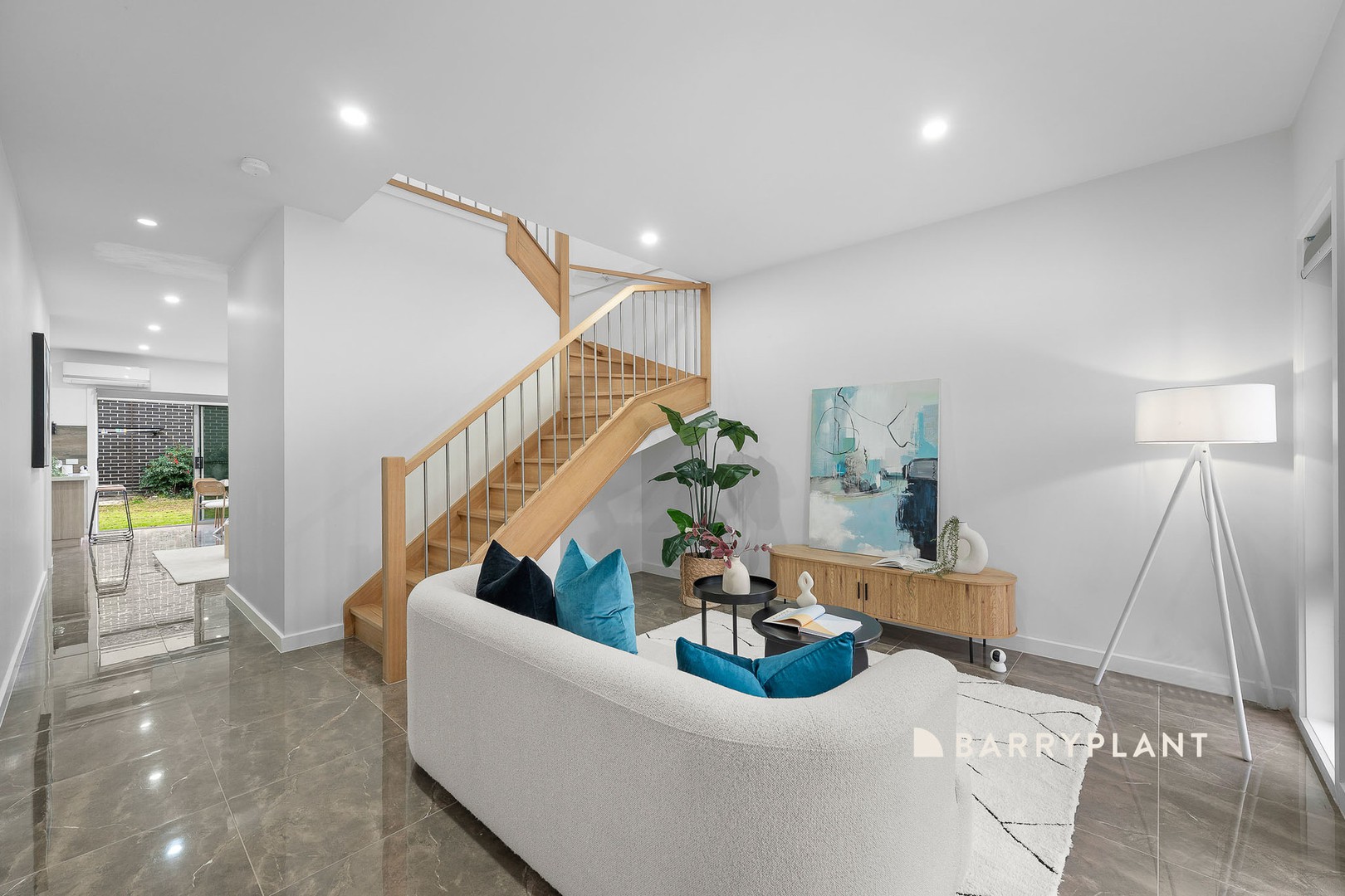 2/6 Sylvanwood Crescent, Narre Warren, VIC 3805 - Thumbnail 2 - 20/08/2025