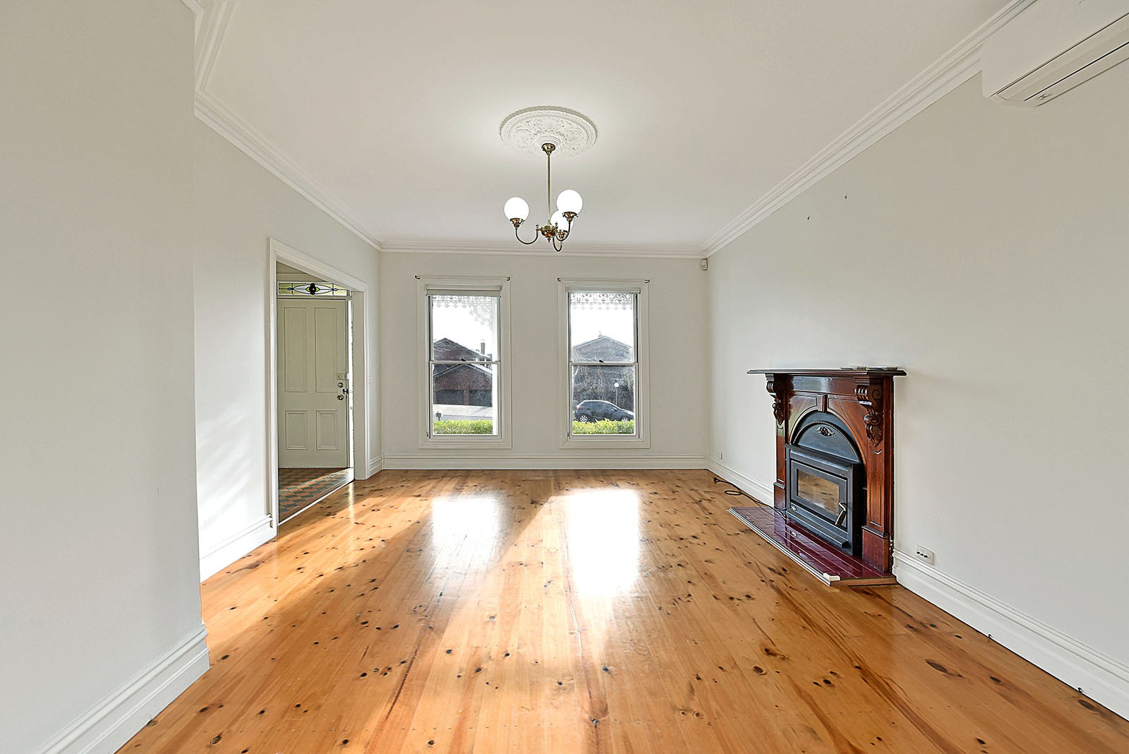 2/6 Wallace Drive, Greenvale, VIC 3059 - Thumbnail 1 - 02/06/2026
