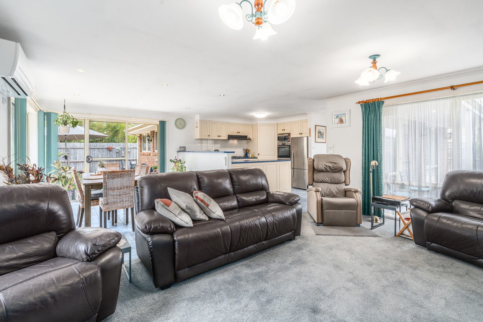 2/6 Waratah Place, Grovedale, VIC 3216, Grovedale - Thumbnail 3
