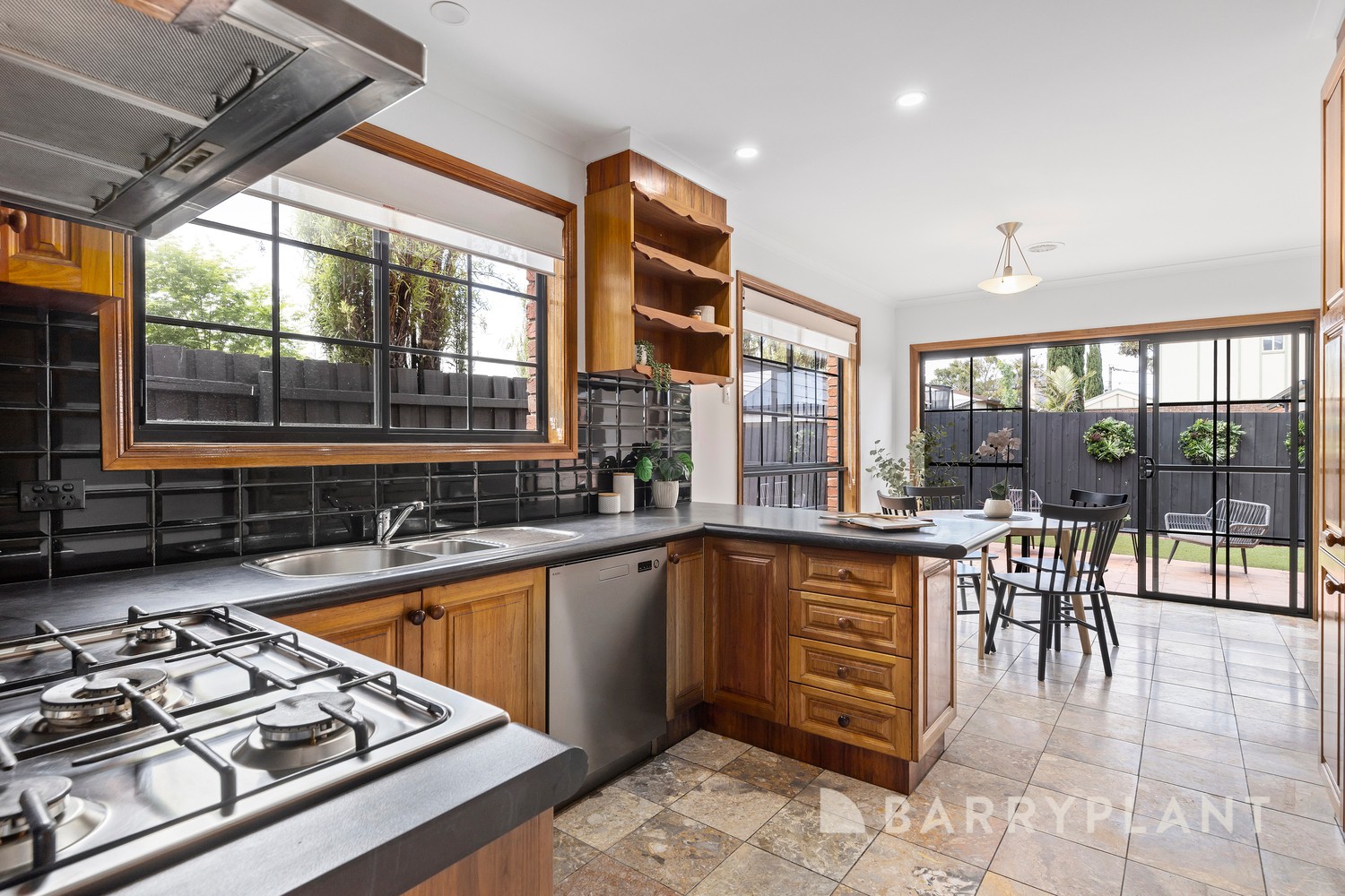 2/6 Windsor Street, Braybrook, VIC 3019, Braybrook - Thumbnail 4