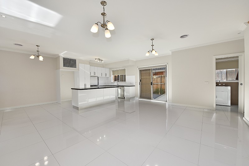 2/60 Bowes Avenue, Airport West, VIC 3042, Airport West - Thumbnail 2