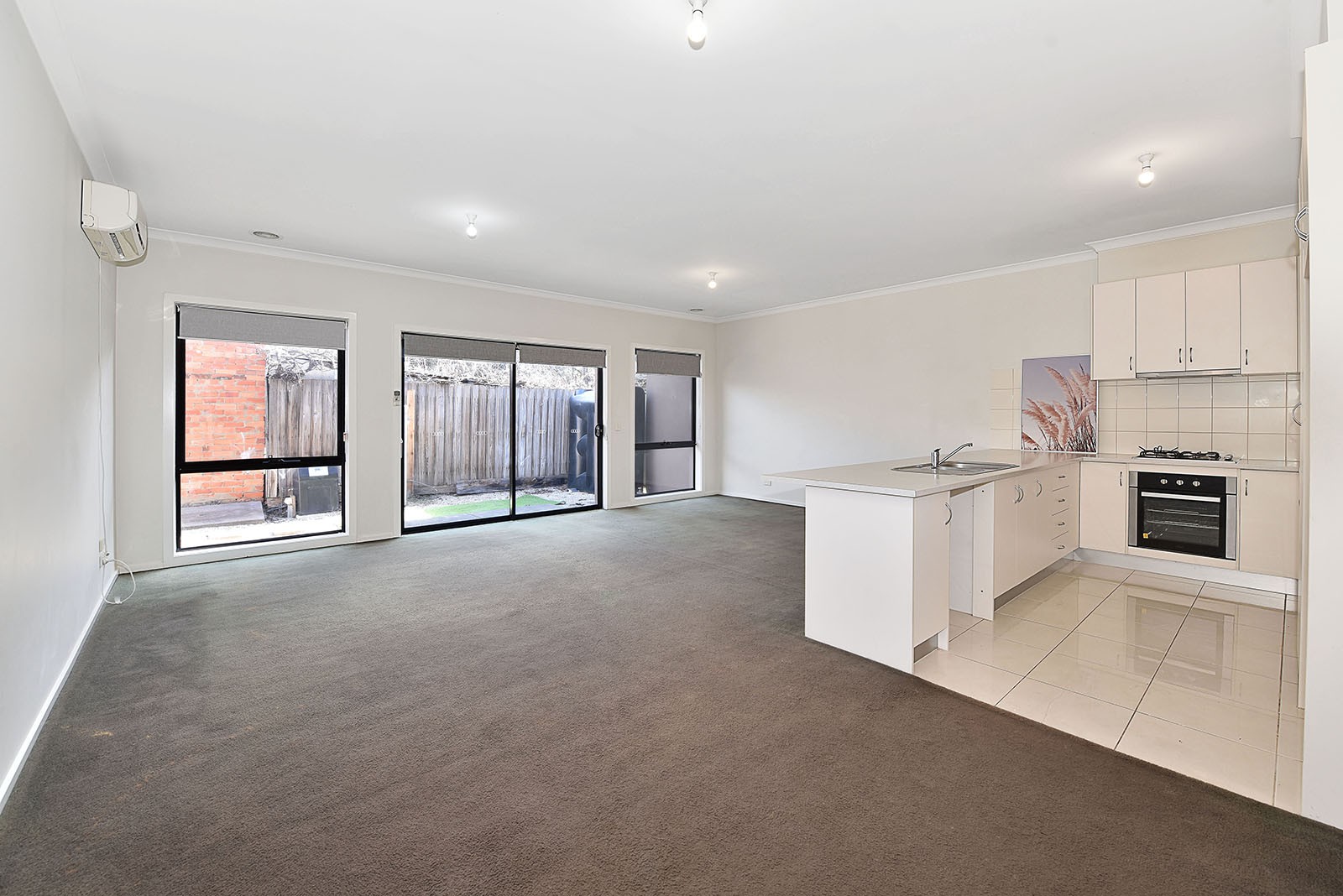 2/60 King Street, Airport West, VIC 3042, Airport West - Thumbnail 2