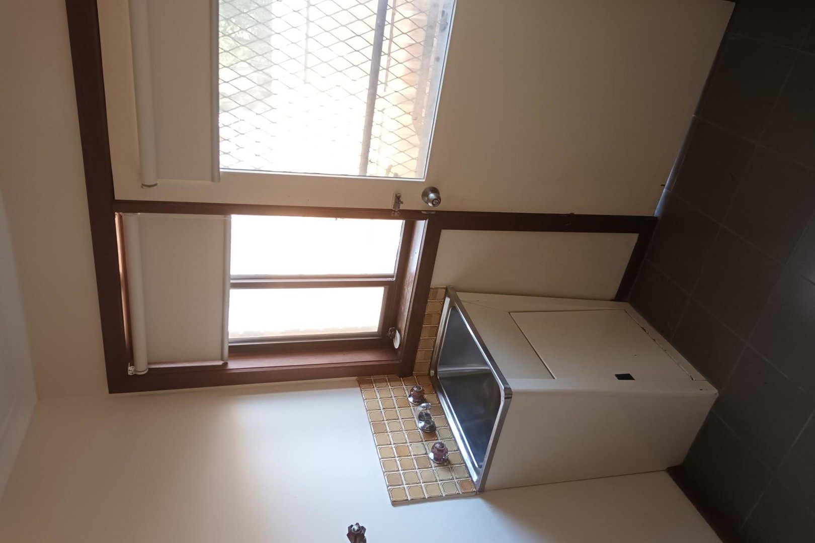 2/60 Rose Street, Altona, VIC 3018, Altona - Thumbnail 3