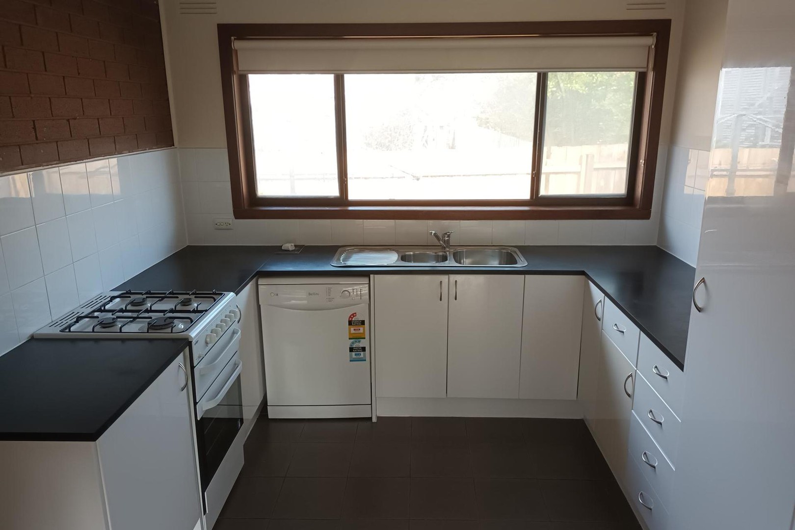 2/60 Rose Street, Altona, VIC 3018, Altona - Thumbnail 7