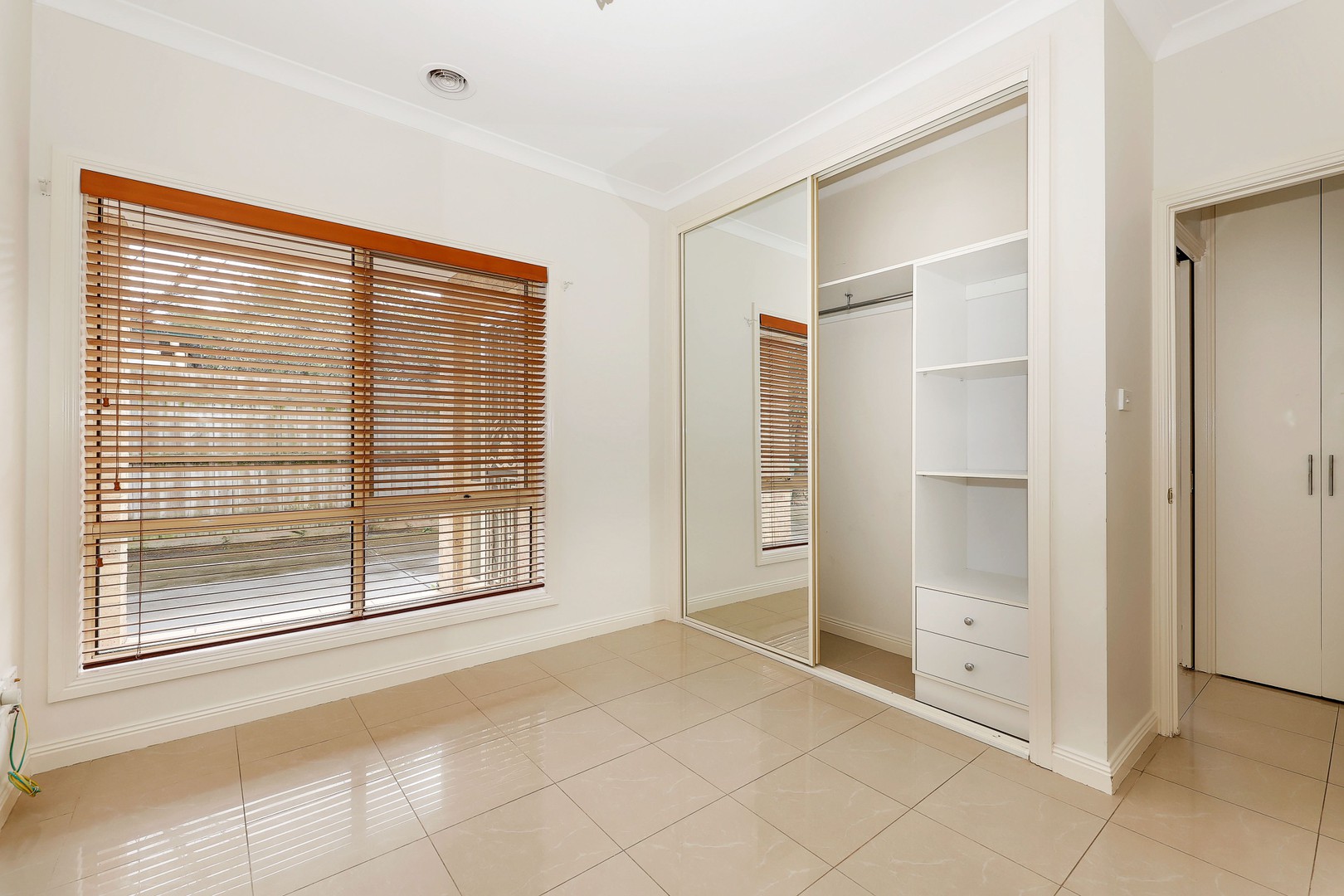 2/60 Toora DriveWestmeadows, VIC 3049, Westmeadows - Thumbnail 5