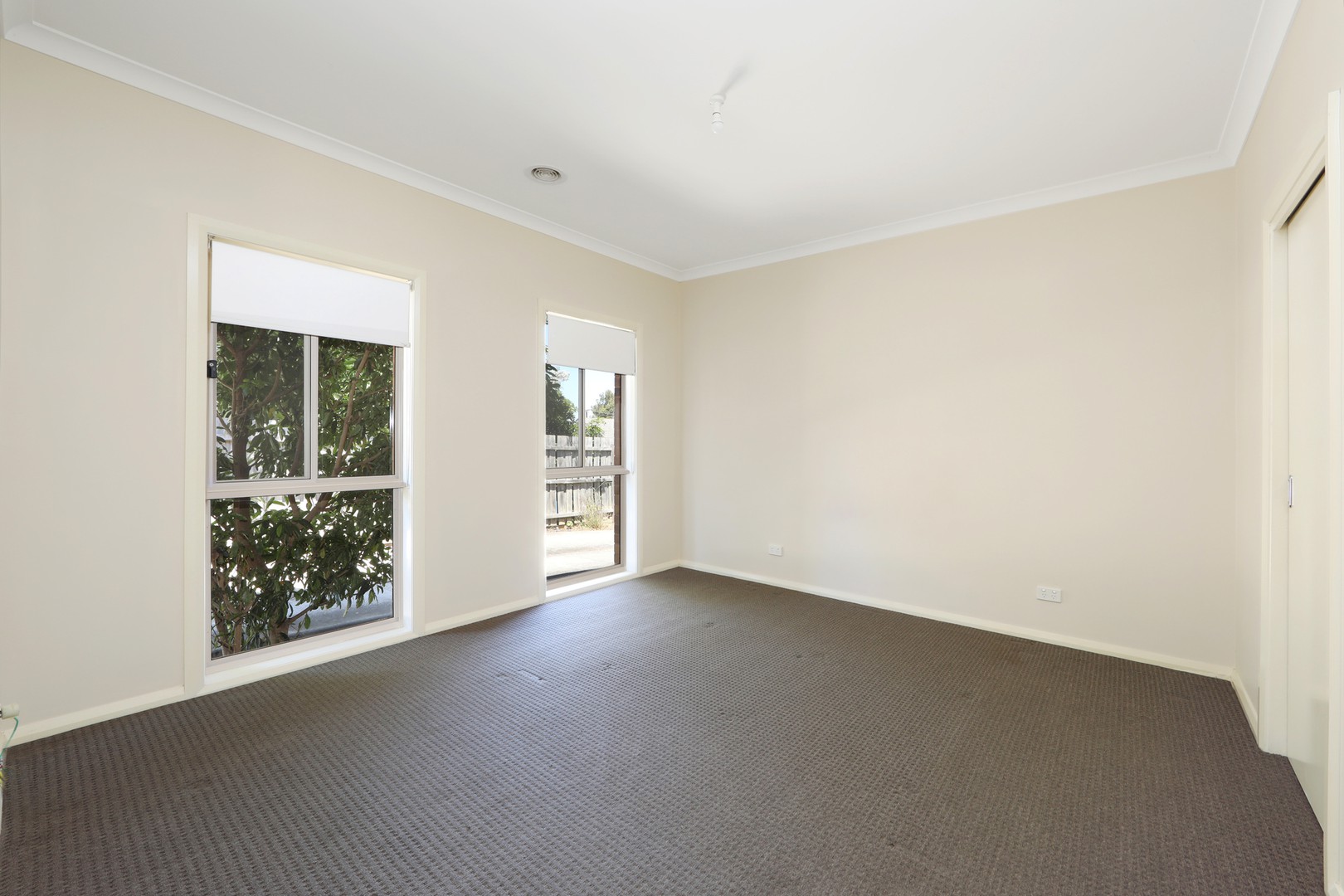 2/61 David Street North, Knoxfield, VIC 3180 - Thumbnail 1 - 12/01/2026