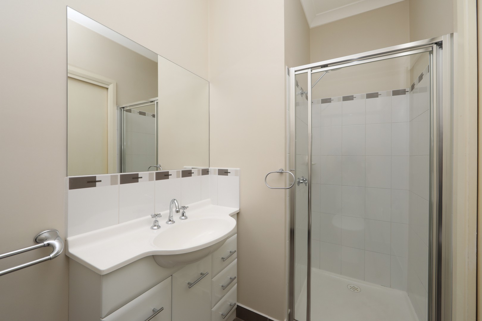 2/61 David Street North, Knoxfield, VIC 3180, Knoxfield - Thumbnail 5