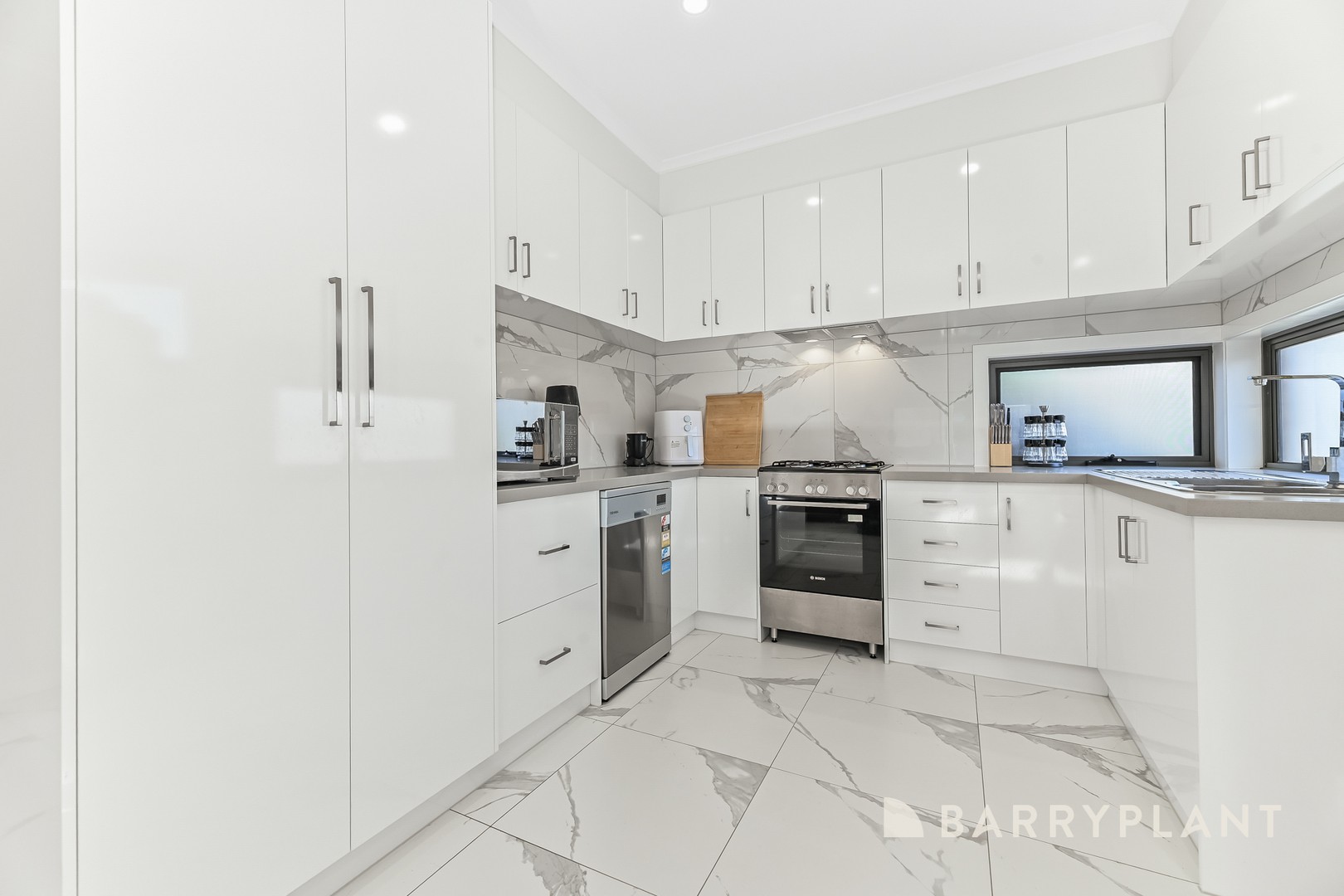 2/61 Homestead Road, Berwick, VIC 3806 - Thumbnail 2 - 13/10/2025