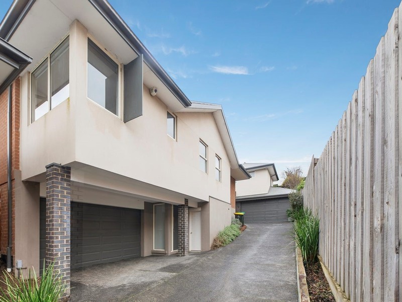 2/61 James Street, Templestowe, VIC 3106 - Image - 01/09/2026