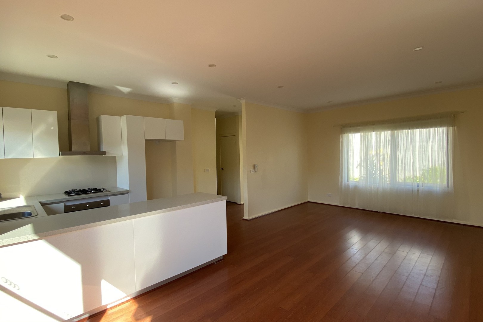 2/61 North Road, Reservoir, VIC 3073, Reservoir - Thumbnail 2