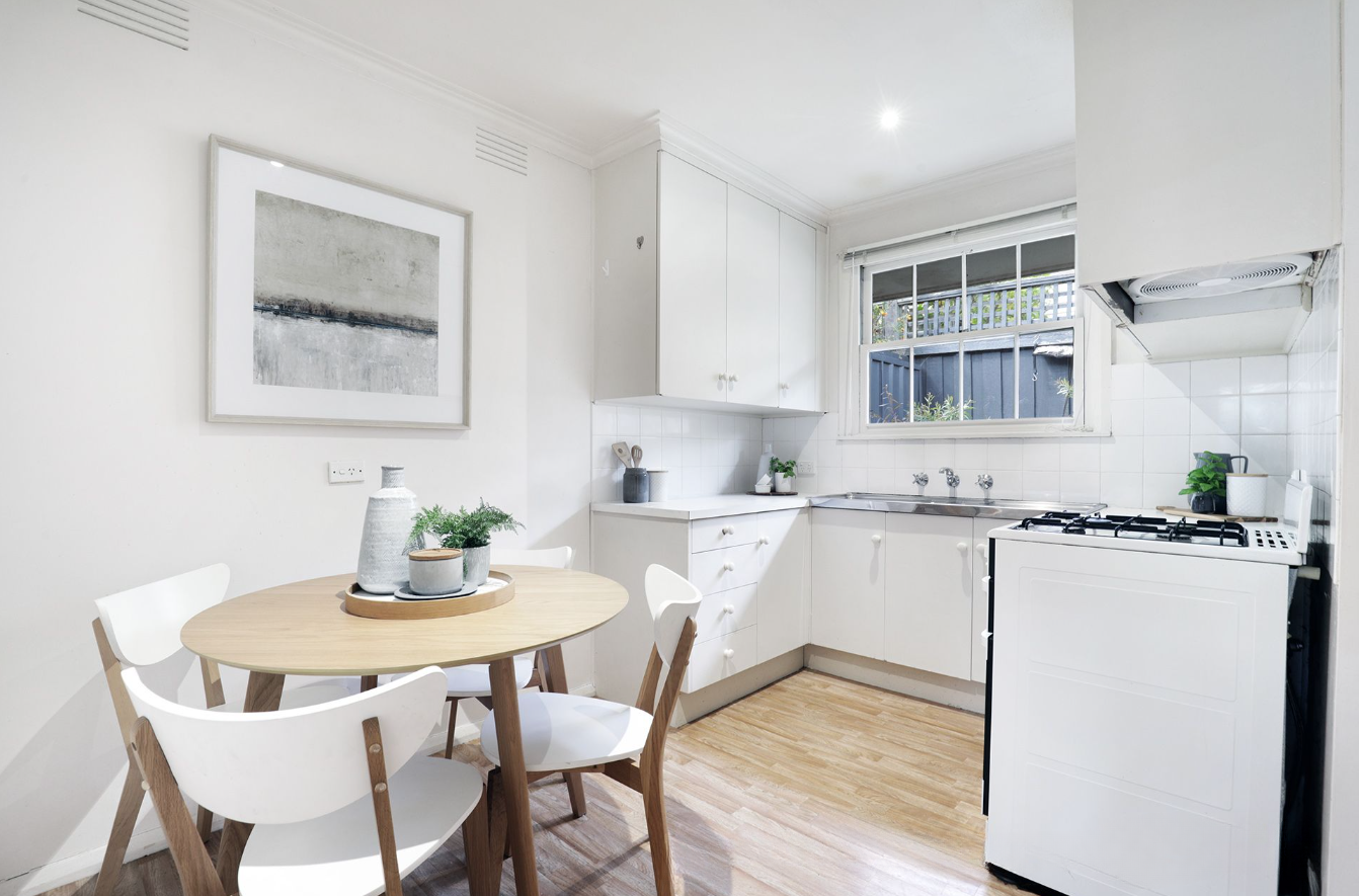 2/61 St Elmo Road, Ivanhoe, VIC 3079 - Thumbnail 2 - 28/05/2026