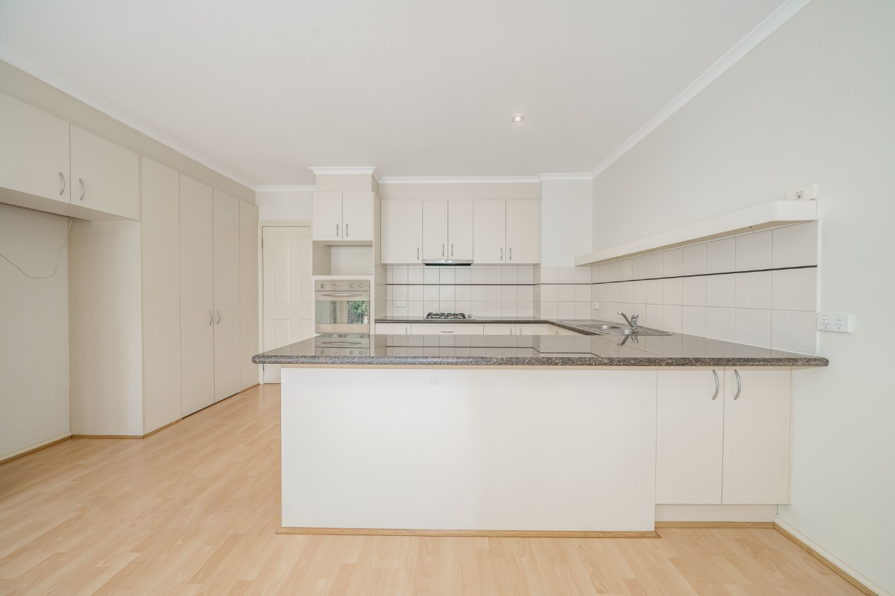2/612 Whitehorse Road, Mitcham, VIC 3132, Mitcham - Thumbnail 2
