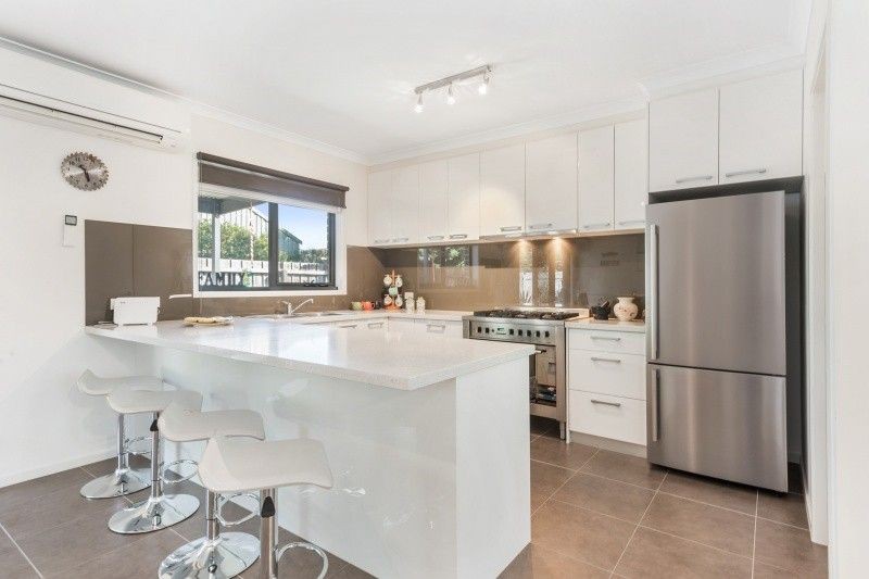 2/62 Burlington Cr, Leopold, VIC 3224 - Thumbnail 2 - 07/11/2025