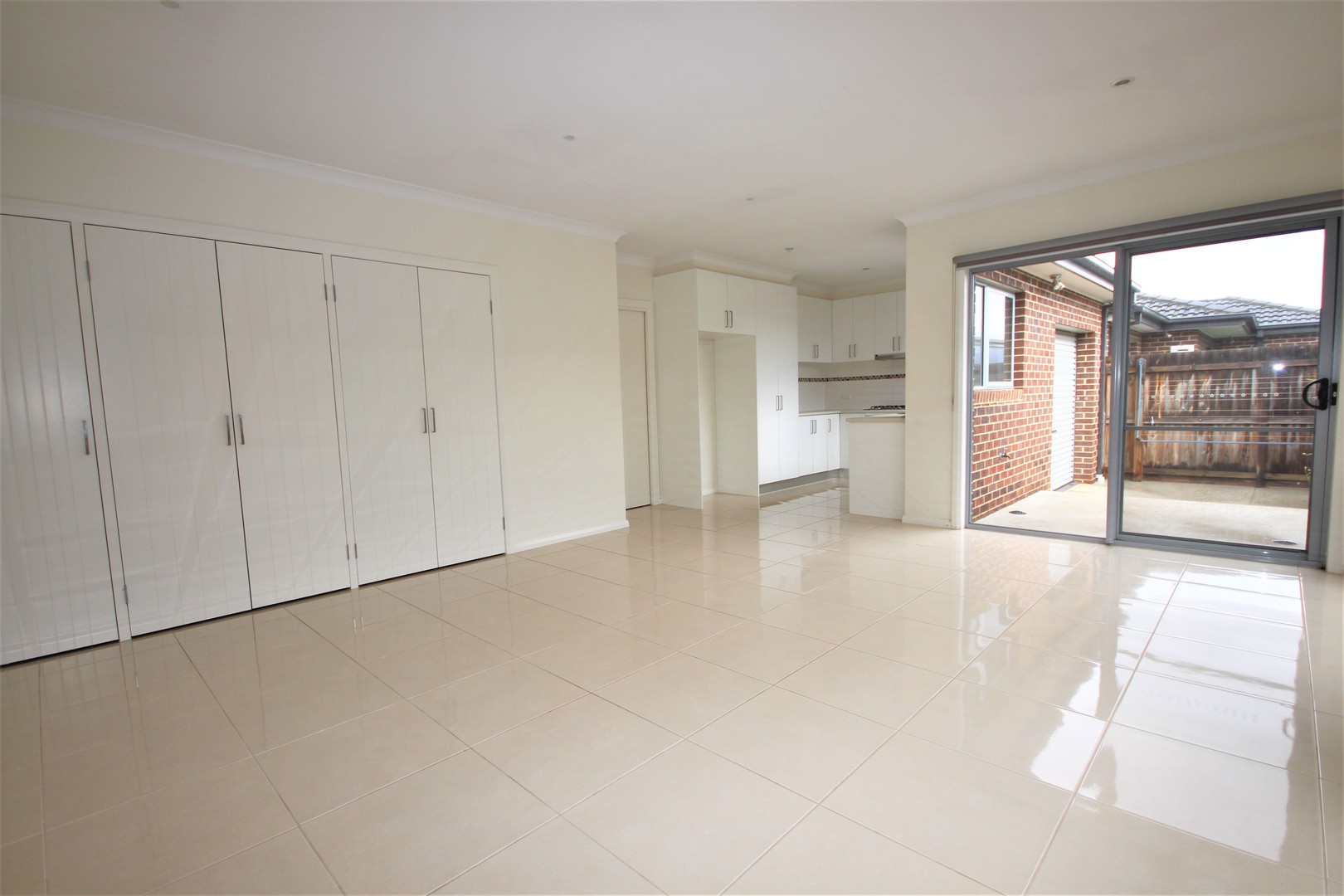 2/63 Oakwood Crescent, Waurn Ponds, VIC 3216, Waurn Ponds - Thumbnail 3