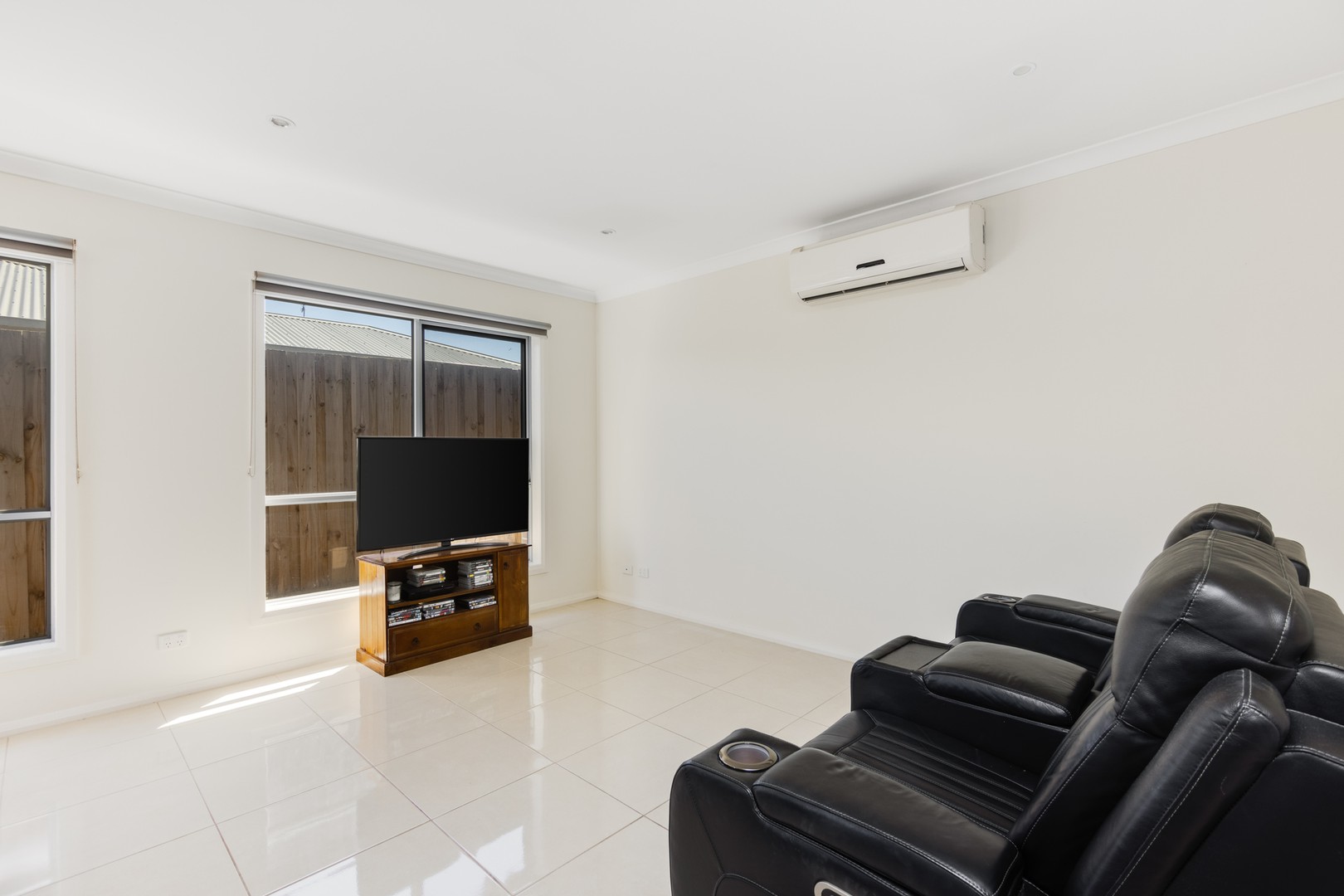 2/63 Oakwood CrescentWaurn Ponds, VIC 3216, Waurn Ponds - Thumbnail 5