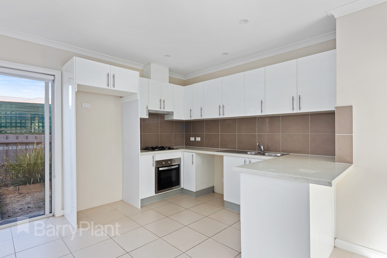 2/64 Station Avenue, St Albans, VIC 3021 - Thumbnail 1 - 23/05/2025
