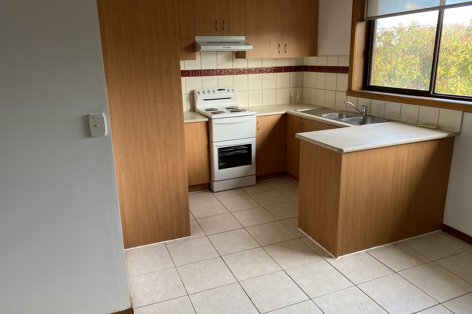 2/64 Victoria Street, Coburg, VIC 3058, Coburg - Thumbnail 4