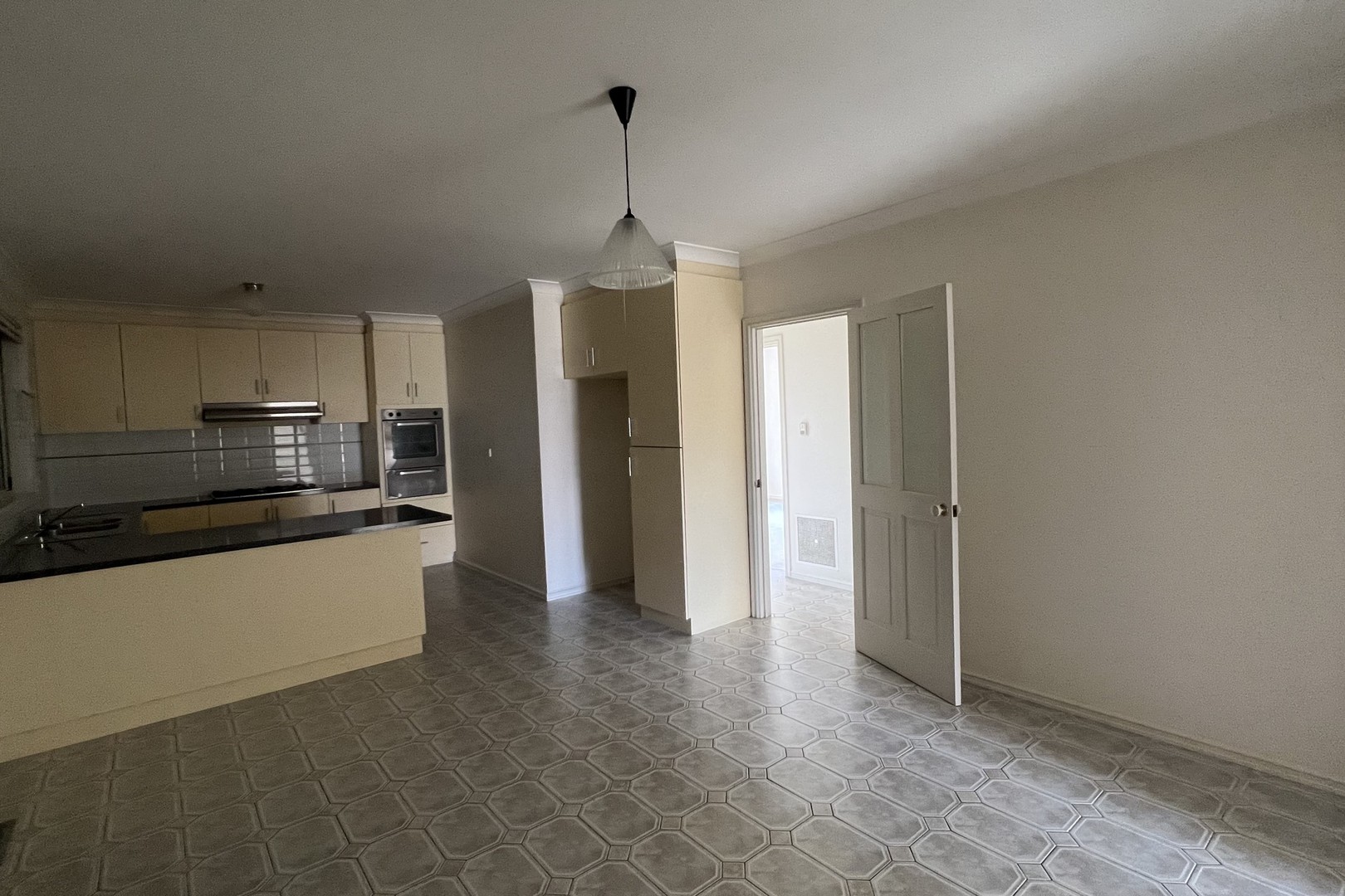 2/65 Barton Street, Reservoir, VIC 3073, Reservoir - Thumbnail 4