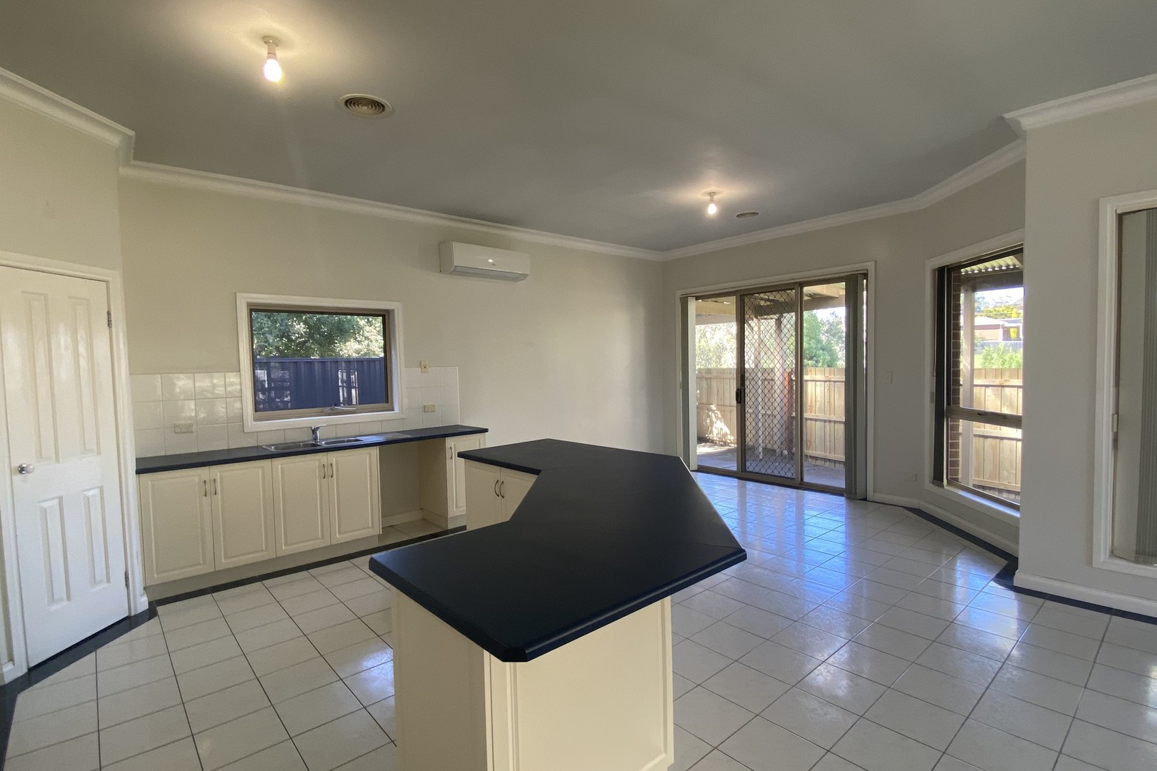 2/65 Cabernet Crescent, Bundoora, VIC 3083 - Thumbnail 2 - 30/11/2021
