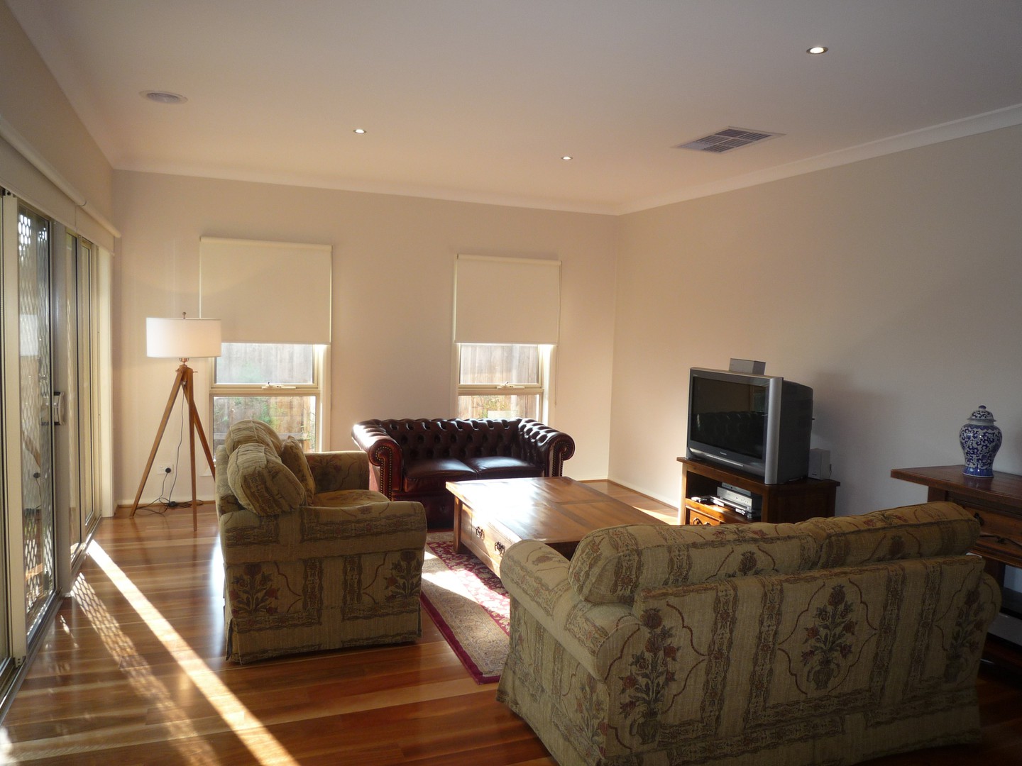 2/66 Tyner Road, Wantirna South, VIC 3152 - Thumbnail 2 - 06/06/2024
