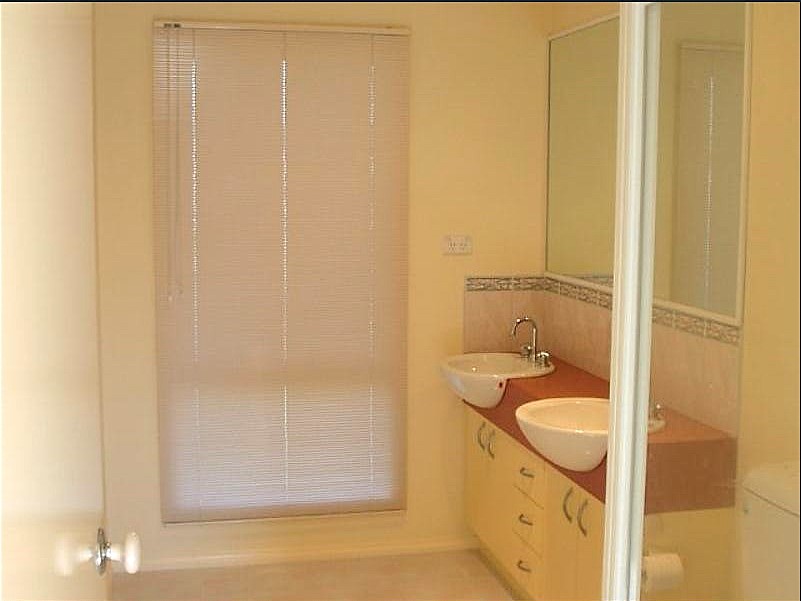 2/66 Whittens Lane, Doncaster, VIC 3108, Doncaster - Thumbnail 4