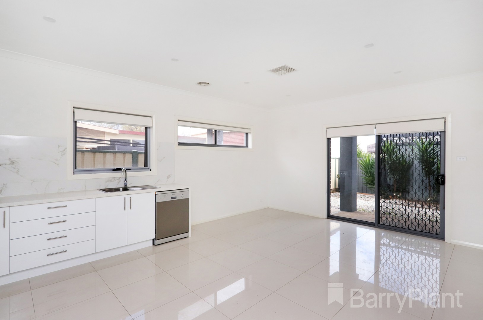 2/67 Clayton Street, Sunshine North, VIC 3020, Sunshine North - Thumbnail 2