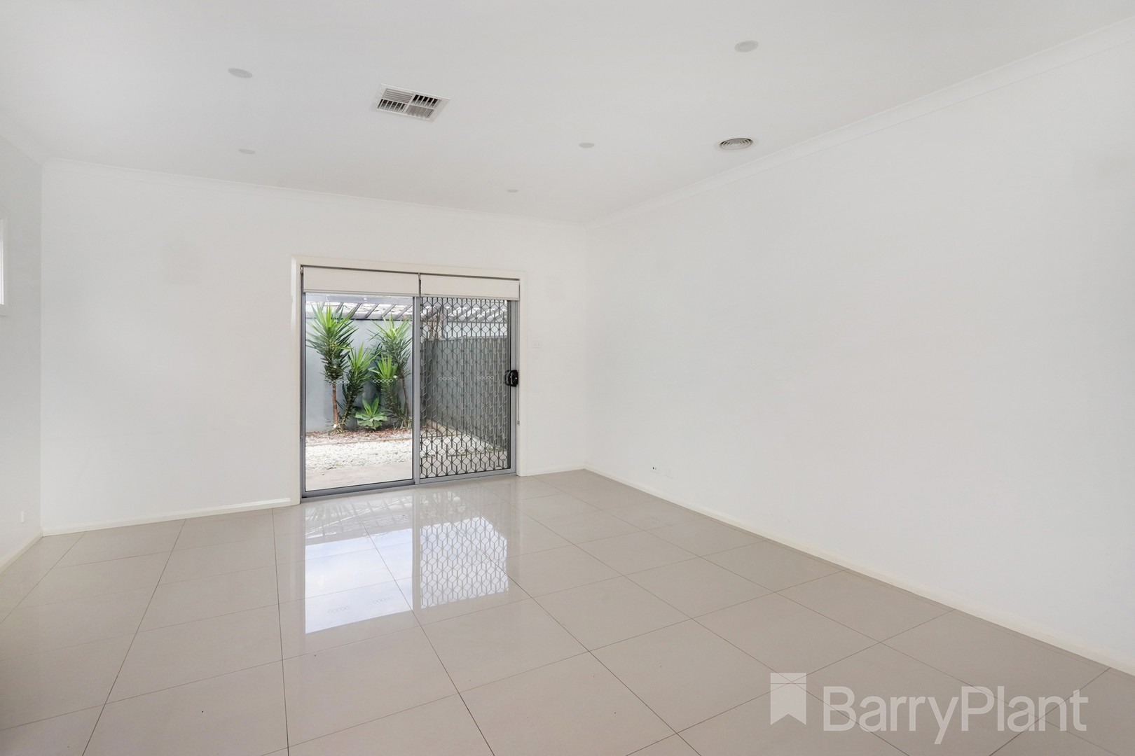 2/67 Clayton Street, Sunshine North, VIC 3020, Sunshine North - Thumbnail 4